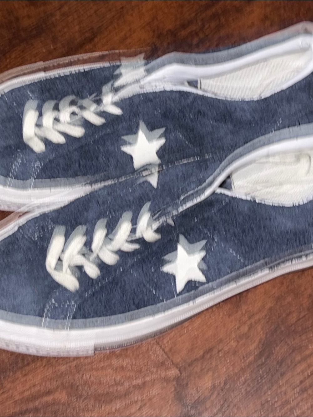 Converse - Picture 3 of 14